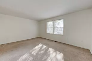 54 Oak St, Middletown, CT 06457 - Photo 12