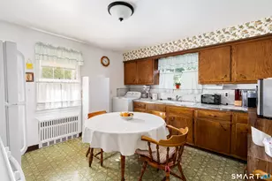 65 Roosevelt Ave, Stamford, CT 06902 - Photo 6