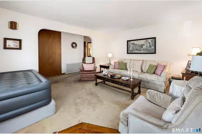 65 Roosevelt Avenue, Stamford, CT 06902 - Photo 10