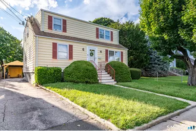 65 Roosevelt Avenue, Stamford, CT 06902 - Photo 2