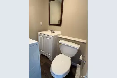 1185 Randolph Road #Back Apartment, Middletown, CT 06457 - Photo 4