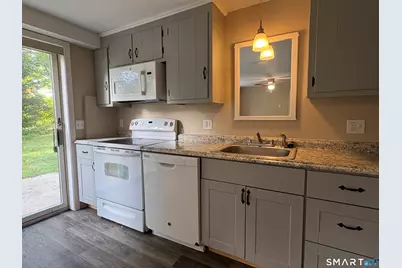 1185 Randolph Road #Back Apartment, Middletown, CT 06457 - Photo 1