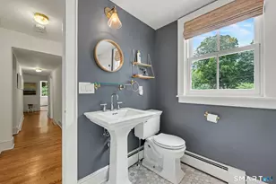 1074 Sturges Hwy, Fairfield, CT 06824 - Photo 30