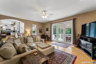 128 W King St, Danbury, CT 06811 - Photo 12