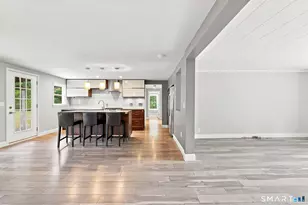 107 Town Farm Rd, Farmington, CT 06032 - Photo 2