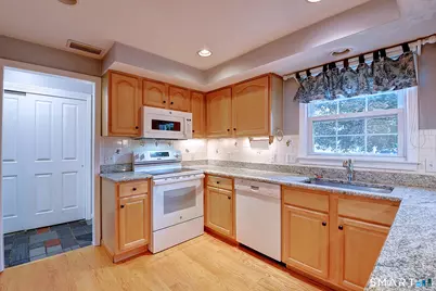 24 Canaan Way, Simsbury, CT 06070 - Photo 16