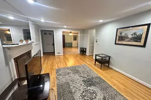 209 Somerset St, West Hartford, CT 06110 - Photo 4