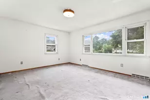 250 Albert Ave, Stratford, CT 06614 - Photo 16