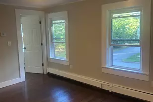 28 Durfey St, Norwich, CT 06360 - Photo 6