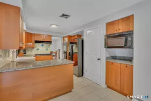 329 Kennedy Rd, Manchester, CT 06042 - Photo 20