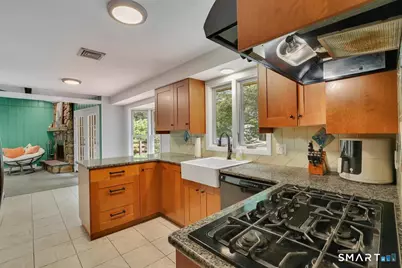 329 Kennedy Road, Manchester, CT 06042 - Photo 14
