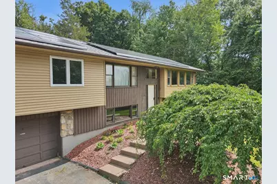 329 Kennedy Road, Manchester, CT 06042 - Photo 2