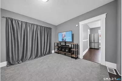 206 Clark Street, New Britain, CT 06051 - Photo 6