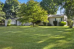 52 Consolation St, Bristol, CT 06010 - Photo 2