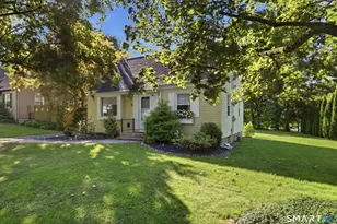 45 Exeter Ave, West Hartford, CT 06110 - Photo 4