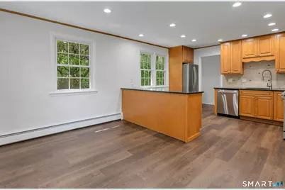 79 Robin Hood Road, Stamford, CT 06907 - Photo 10