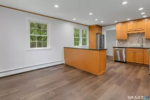 79 Robin Hood Rd, Stamford, CT 06907 - Photo 10