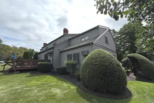 11 Acorn Ln, Brookfield, CT 06804 - Photo 6