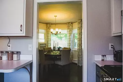 46 Clarence Court, Middletown, CT 06457 - Photo 12