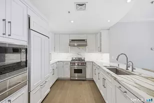 85 Memorial Rd, West Hartford, CT 06107 - Photo 18