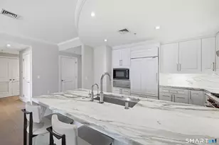 85 Memorial Rd, West Hartford, CT 06107 - Photo 24