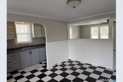 17-19 North Chestnut Street, Plainfield, CT 06387 - Photo 8