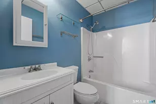 196 Crown St, New Haven, CT 06510 - Photo 16