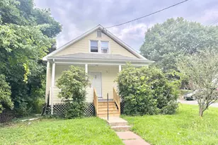 37 Irving St, Windsor, CT 06095 - Photo 1