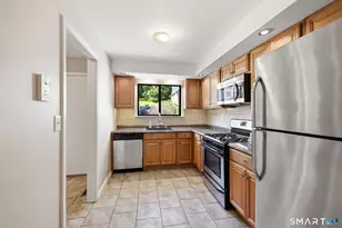 67 Cambridge Ct, Beacon Falls, CT 06403 - Photo 8