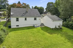 23 Leaf Ave, Waterbury, CT 06705 - Photo 30