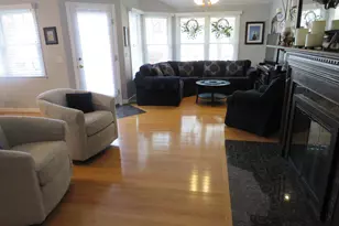 32 Pickering Ln, Wethersfield, CT 06109 - Photo 8
