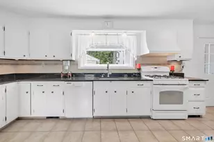 75 Robert Treat Pkwy, Milford, CT 06460 - Photo 8