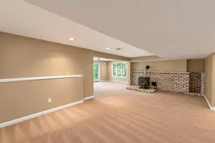 38 Twin Lakes Dr, Waterford, CT 06385 - Photo 22