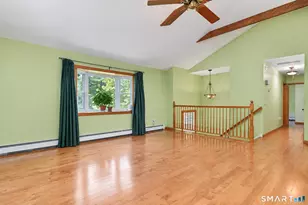4 Frontier Ln, Danbury, CT 06810 - Photo 8