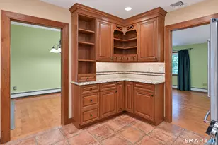 4 Frontier Ln, Danbury, CT 06810 - Photo 16