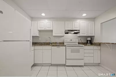 779 Prospect Avenue #C8, West Hartford, CT 06117 - Photo 8