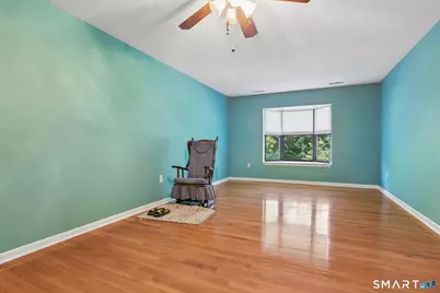 216 Quinnipiac Avenue #210, North Haven, CT 06473 - Photo 4