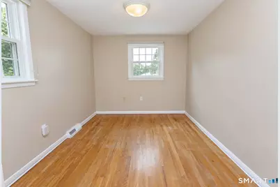 10 Colonial Drive, Simsbury, CT 06070 - Photo 24