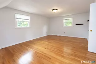 10 Colonial Dr, Simsbury, CT 06070 - Photo 20