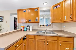 8-10 Perkins St, Plainfield, CT 06374 - Photo 10