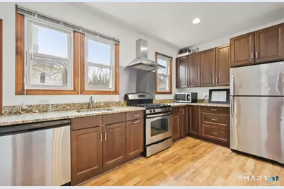 33 Central Avenue, Milford, CT 06460 - Photo 2