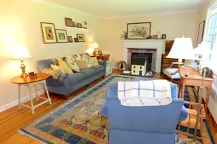 149 Terry Plains Rd, Bloomfield, CT 06002 - Photo 6