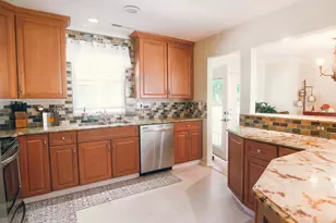 7 Rodline Rd, Danbury, CT 06811 - Photo 16