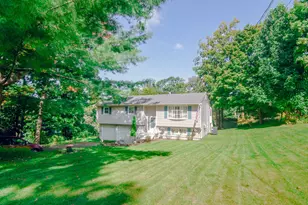 7 Rodline Rd, Danbury, CT 06811 - Photo 2