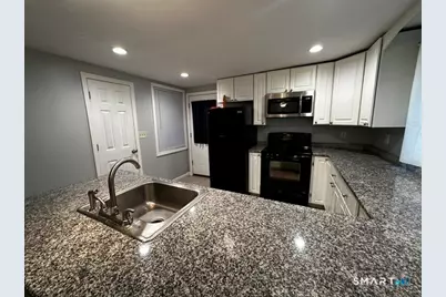 4 Eastview Drive #C, New Milford, CT 06776 - Photo 2