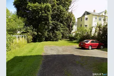 29 Farmington Avenue, New Britain, CT 06053 - Photo 2