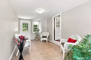 3 Pilgrim Cir, Enfield, CT 06082 - Photo 8