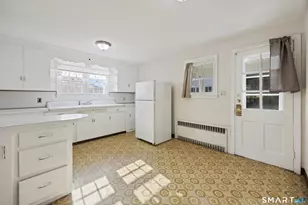132 Summer St, Meriden, CT 06451 - Photo 4