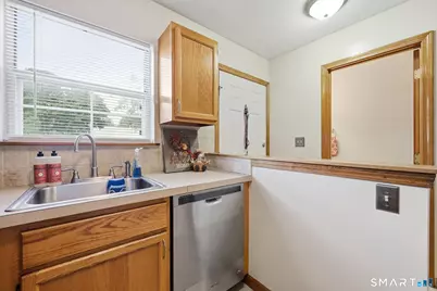 30 New Hampshire Drive #11A, New Britain, CT 06052 - Photo 6