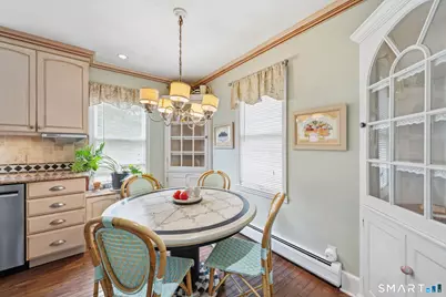 32 Crown Street, Trumbull, CT 06611 - Photo 14